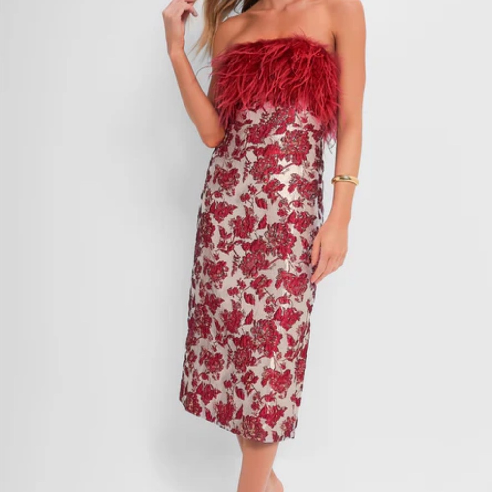 NWT Hyacinth House Red and Gold Jacquard Reina Midi Feathered Strapless Dress